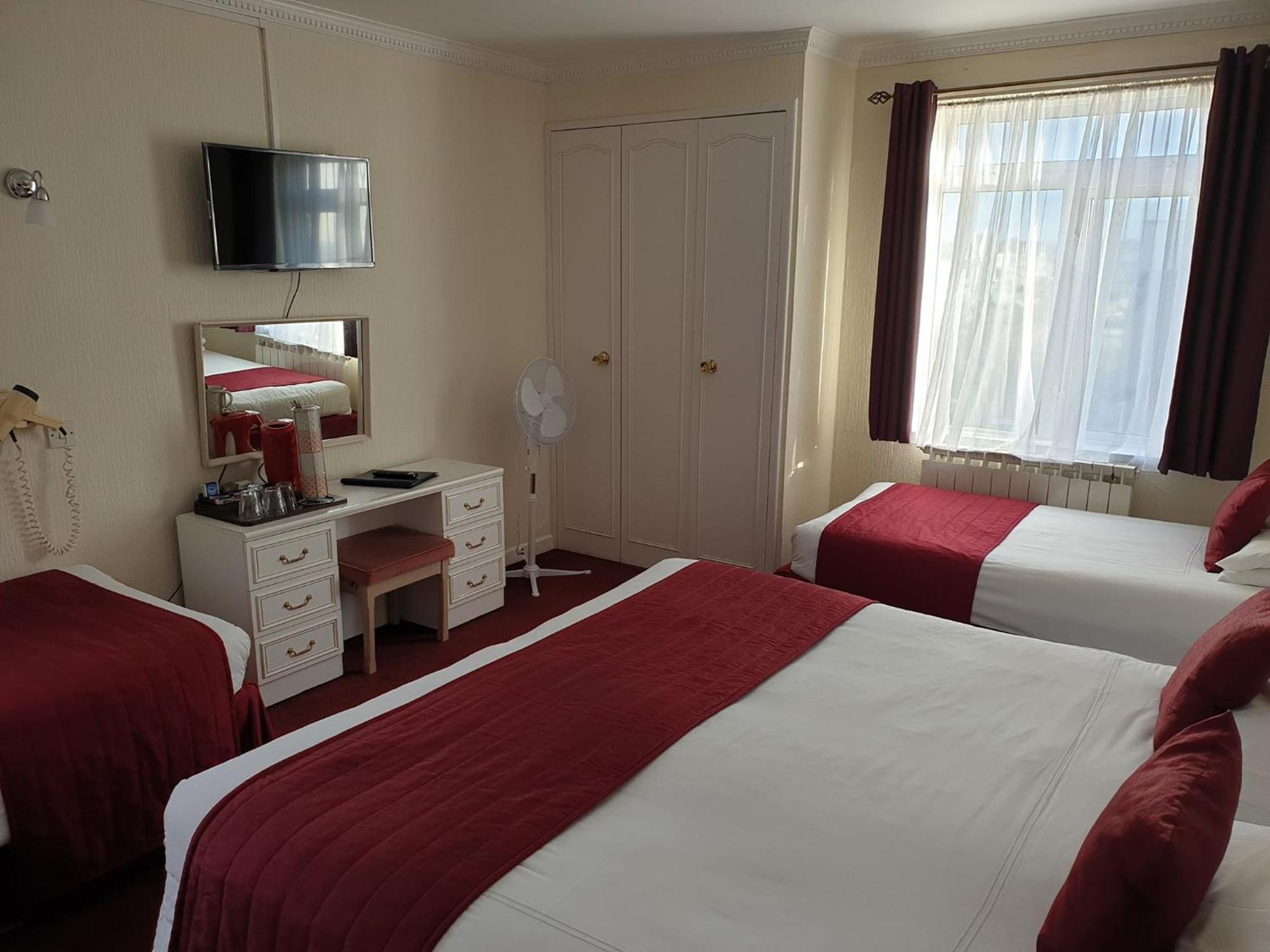 Marina Metro Hotel Saint Helier Jersey Δωμάτιο φωτογραφία