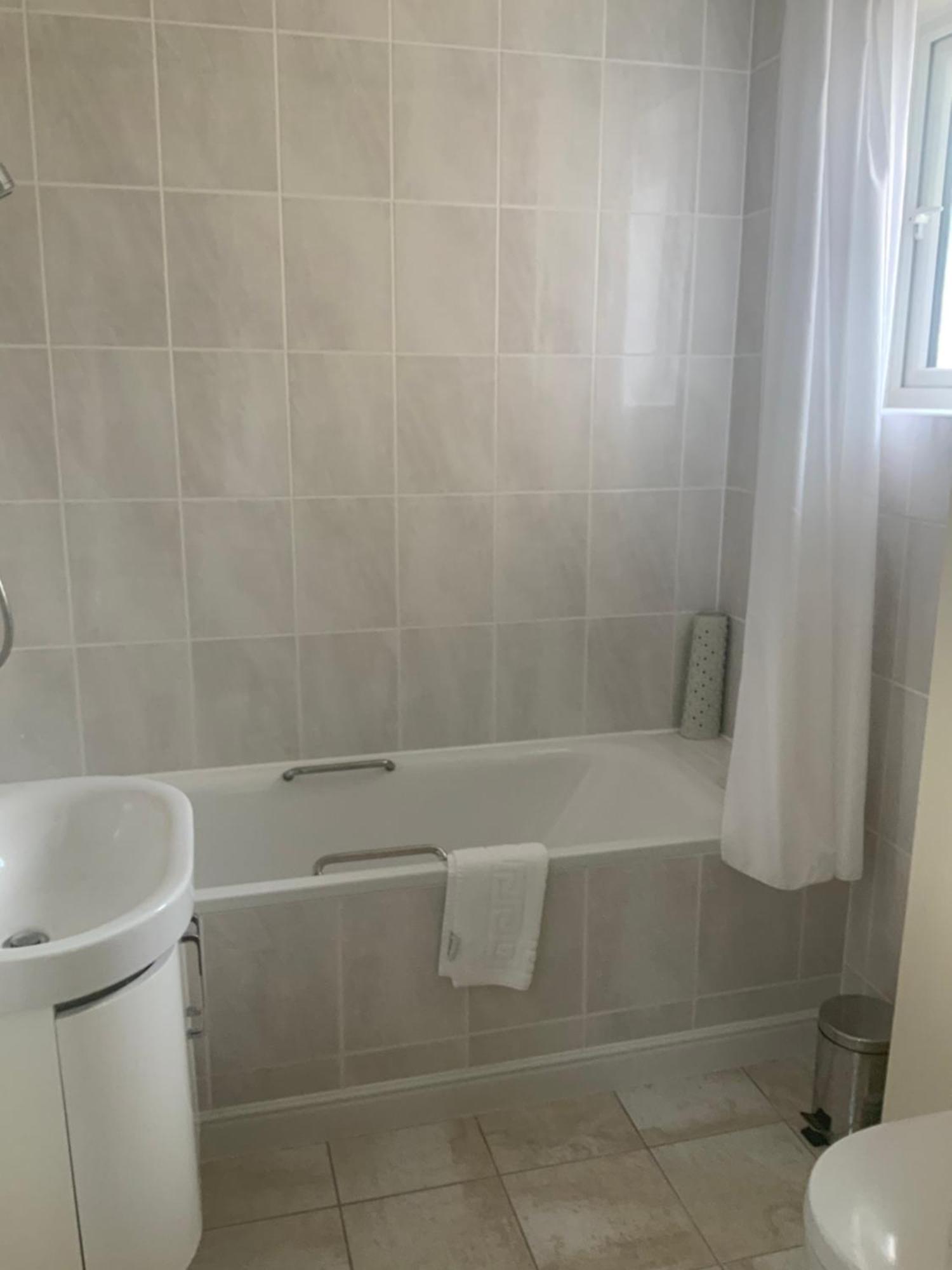 Marina Metro Hotel Saint Helier Jersey Εξωτερικό φωτογραφία